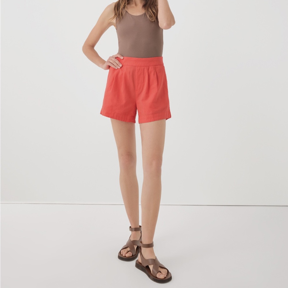 Women's Coral Shorts